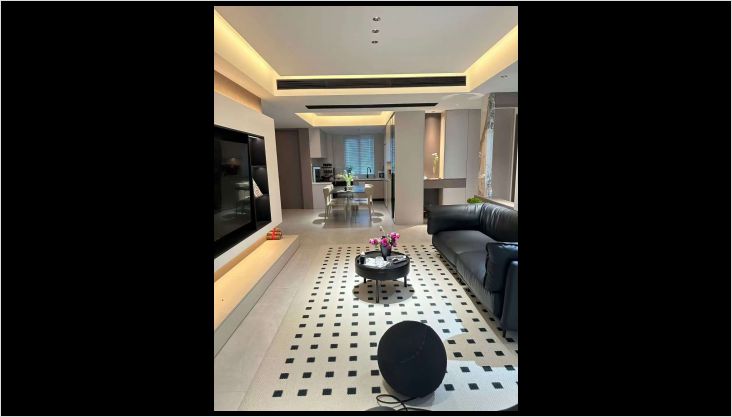 不深不淺的色調(diào)，配色中性暖